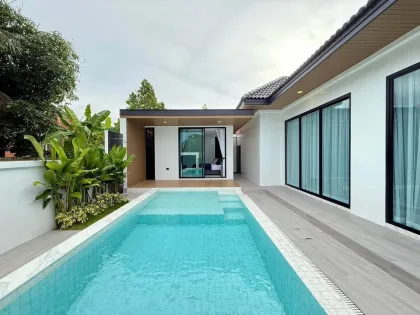 Вилла с личным бассейном рядом с British International School Phuket