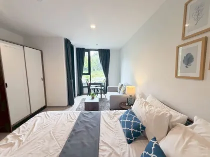 1-Zimmer-Wohnung im The Base Central Phuket nahe Central Floresta