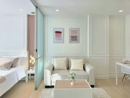 1-Zimmer-Wohnung mit Poolblick im D Condo Kathu Patong