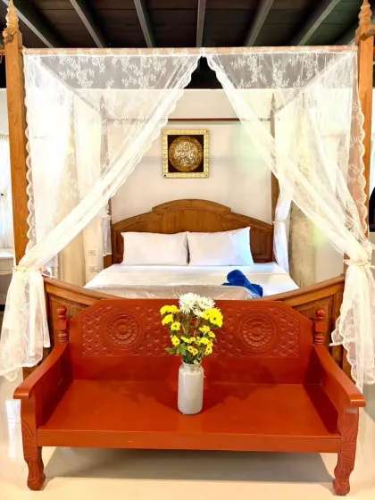 Geräumige 4-Schlafzimmer-Villa mit Pool zur Miete in Thalang