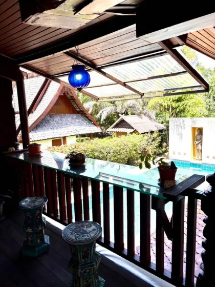 Geräumige 4-Schlafzimmer-Villa mit Pool zur Miete in Thalang