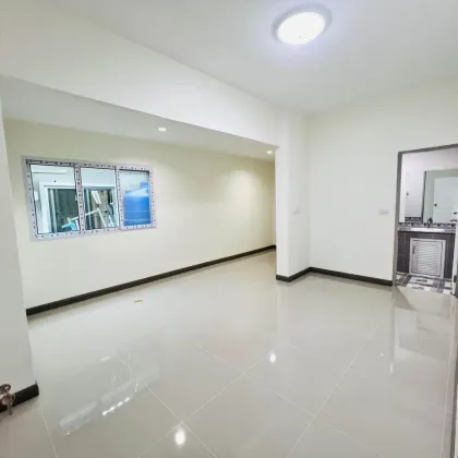 Villa de 3 dormitorios y 3 baños en zona prime de Bang Tao, Thalang