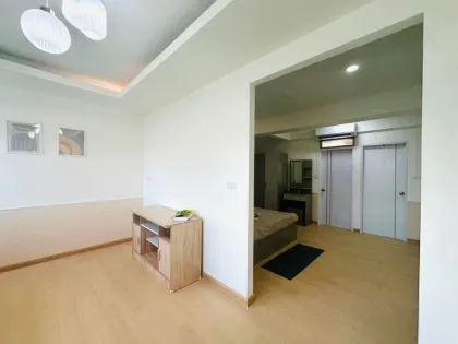 Neu renovierte 1-Zimmer-Wohnung im Zentrum von Phuket