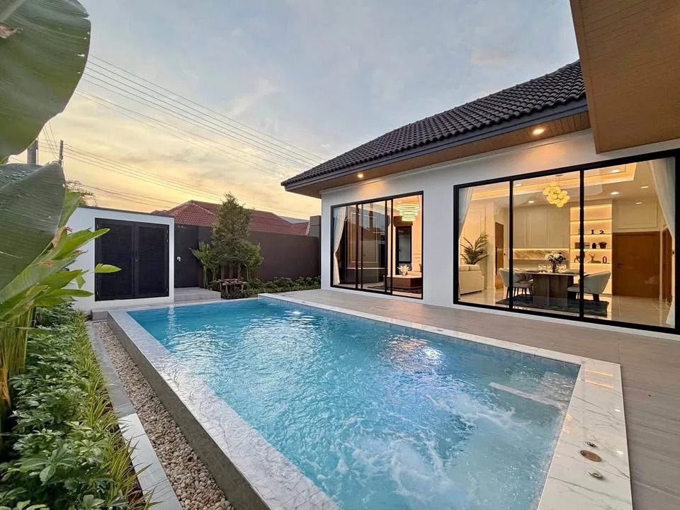 Modern 3 Bed 3 Bath Pool Villa near BISP Koh Keaw