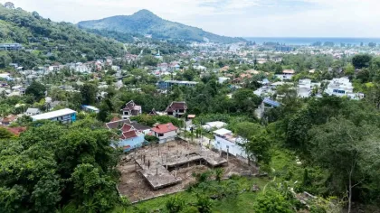普吉岛卡马拉待售土地及现有房屋结构