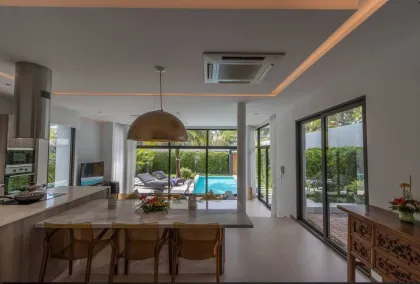 Villa Civetta con 3 dormitorios y piscina privada en Nai Harn