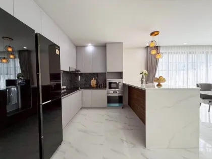 Luxury Pool Villa in Kamala – Prime Location