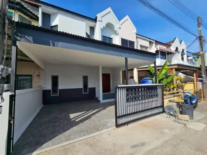 Таунхаус с 2 спальнями и 2 ванными в Baan Chokthip Villa, Чалонг, Пхукет
