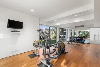 Элегантная вилла с 6 спальнями в Surin Heights рядом с пляжем Surin