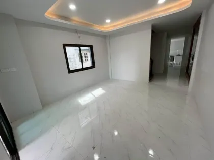 Таунхаус 3 спальни в продаже в Phuket Villa 3, Чалонг