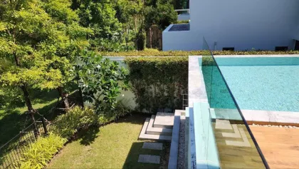 Просторная вилла с 3 спальнями, бассейном и видом на озеро в Casa Signature, Ratsada