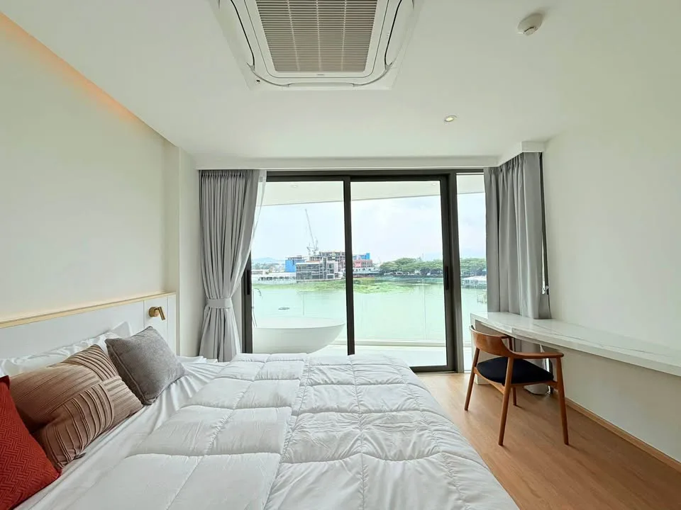Luxury 3-Bedroom Condo in Cherngtalay with Lake View