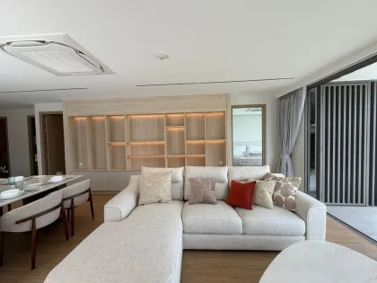 Luxus 3-Zimmer Eigentumswohnung mit Seeblick in Cherngtalay, Phuket