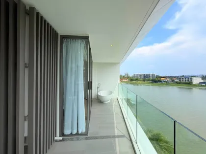 Luxus 3-Zimmer Eigentumswohnung mit Seeblick in Cherngtalay, Phuket