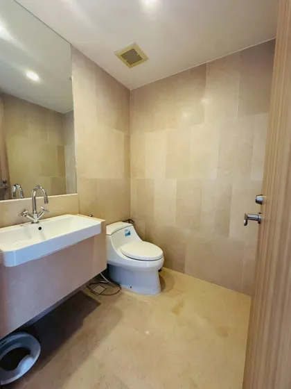 Роскошная двухуровневая квартира с 2 спальнями в Baan Mai Khao