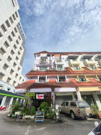 4-Story Townhouse With 10 Bedrooms & 10 Bathrooms in AR Complex Phuket