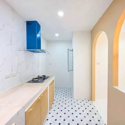 Maison mitoyenne rénovée 2 chambres 2 salles de bain à Kathu