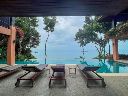 Villa de lujo con 4 dormitorios y vista al mar en Sripanwa, Phuket