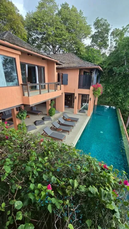 Villa de lujo con 4 dormitorios y vista al mar en Sripanwa, Phuket