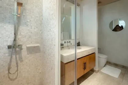 Вилла с 4 спальнями и бассейном в Botanica Bang Tao Beach