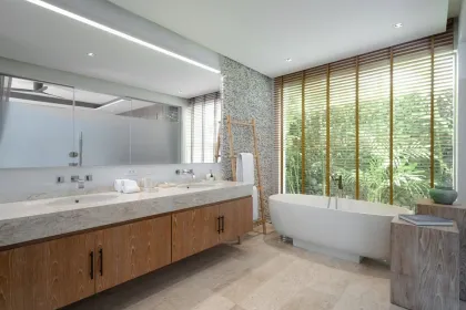 Вилла с 4 спальнями и бассейном в Botanica Bang Tao Beach