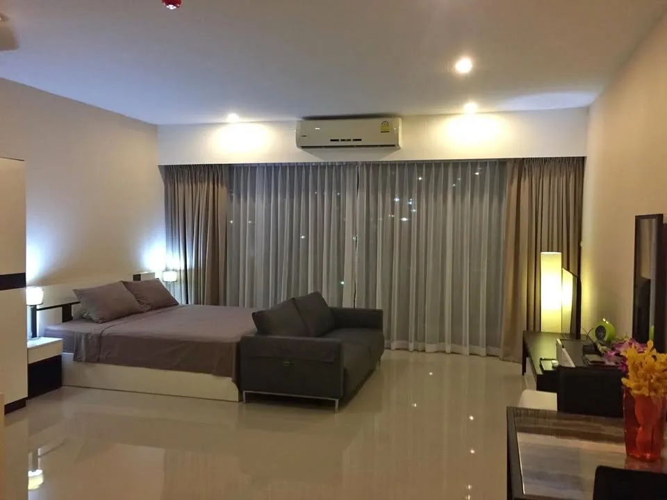 Sea & Mountain View Studio at CHIC Condo, Karon