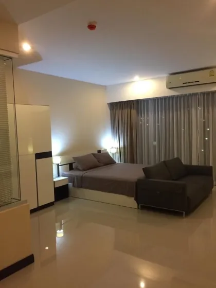 Студия с видом на море и горы в CHIC Condo, Карон