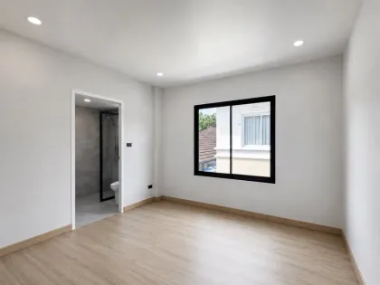 Двухэтажный угловой дом в Rock Garden Village, Пхукет
