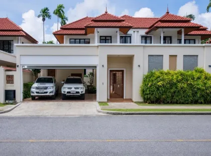 วิลล่า 4 ห้องนอน สำหรับขายที่ลากูน่าลิงก์ บางเทา