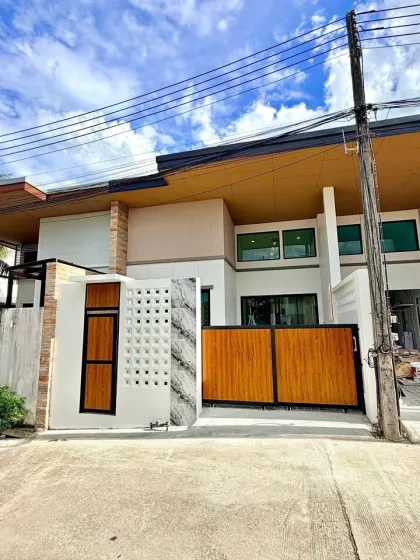 普吉岛三功Nautica Villa 2卧2卫别墅出售