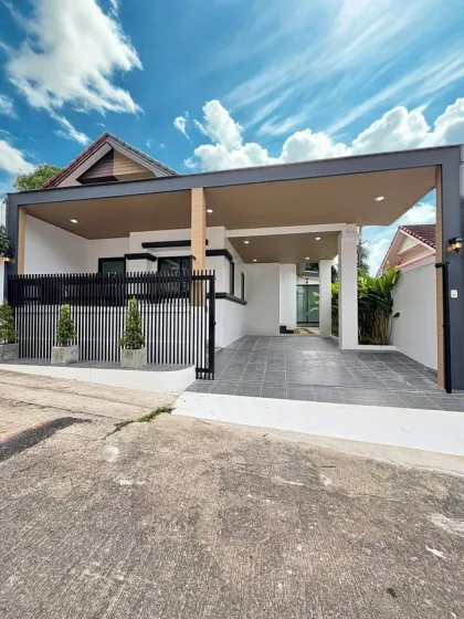 Casa gemela de 3 dormitorios y 3 baños en el centro de Phuket