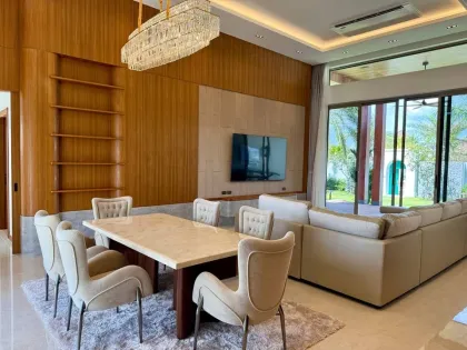 Moderna Villa Privada con Piscina en Gold Chariot Pool Villas, Cherngtalay