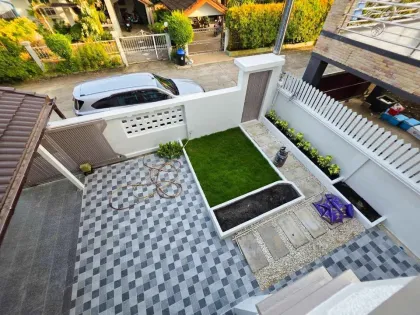 Vollständig renovierte 4-Zimmer-Villa im Country Home Chalong Village
