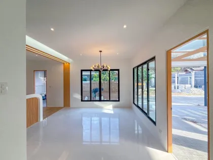 Spacious 4-Bedroom Corner Villa with Garden in Bang Tao, Phuket