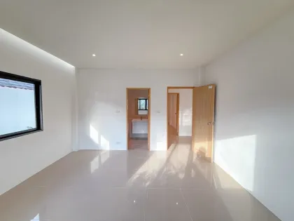 Spacious 4-Bedroom Corner Villa with Garden in Bang Tao, Phuket