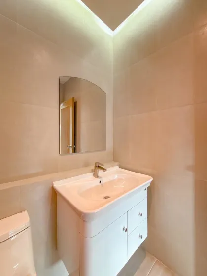 Spacious 4-Bedroom Corner Villa with Garden in Bang Tao, Phuket