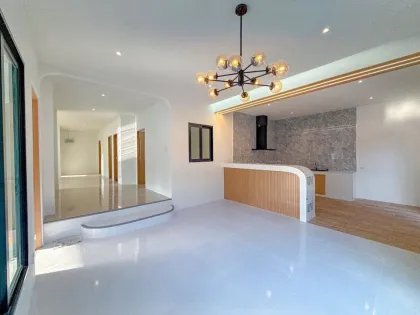 Spacious 4-Bedroom Corner Villa with Garden in Bang Tao, Phuket