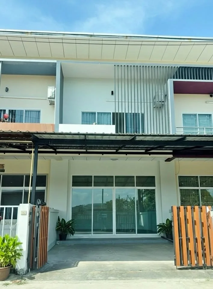 Villa de 3 dormitorios y 3 baños en Sombun Sub Village, Thalang