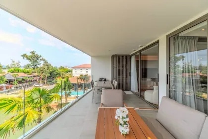 Роскошная 2-спальная квартира у воды в The Aqua Phuket