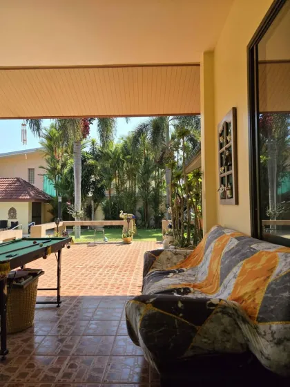 Вилла с бассейном, 2 спальни и 3 ванны в Phuket Residence Village, Рай