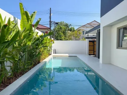 Villa de luxe 4 chambres avec piscine à Land & Houses Sriwalee 2, Chalong