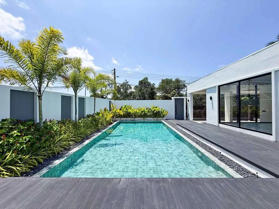Impresionante Villa con Piscina de 3 Dormitorios cerca de la Escuela Internacional Británica