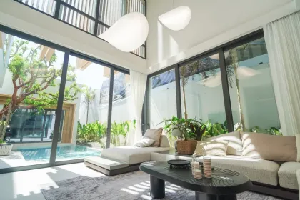 Villa de lujo con 4 dormitorios y 5 baños con piscina cerca de la Bahía de Chalong