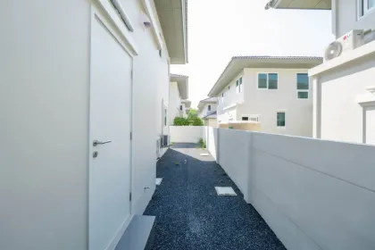 4-Bedroom 3-Bathroom Single-Family Villa at Sansiri Retreat, Koh Kaew