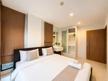 Sea View Condo 2 Beds 1 Bath at The Pixel Panwa