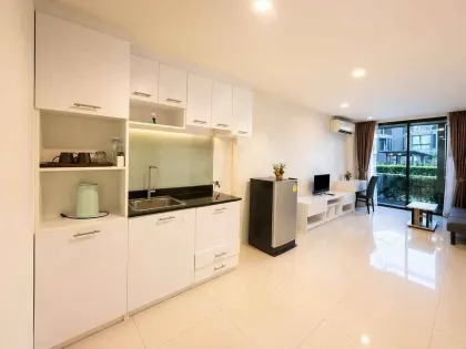 Sea View Condo 2 Beds 1 Bath at The Pixel Panwa