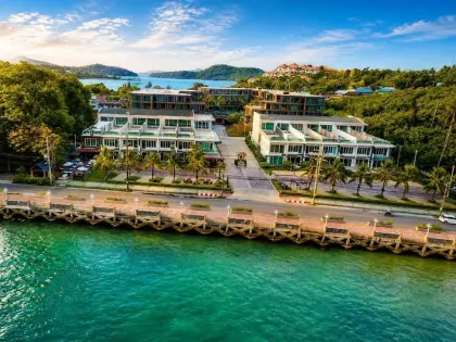 Sea View Condo 2 Beds 1 Bath at The Pixel Panwa