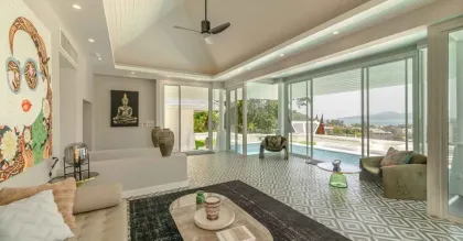 Lujosa villa de 5 dormitorios con impresionantes vistas al mar en Playa Surin