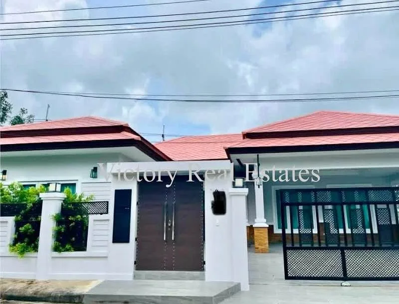 Villa avec piscine privée 4 chambres & 5 salles de bain à Thalang
