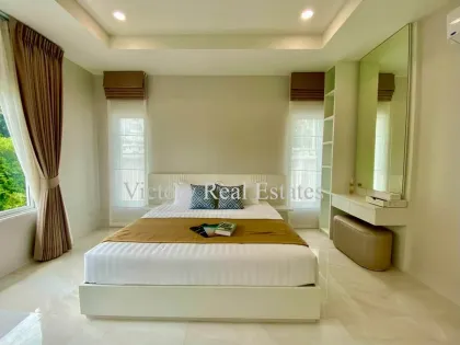 Private Pool Villa with 4 Bedrooms & 5 Bathrooms in Thalang